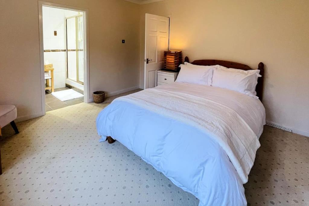 Karinya Suite Llanvaches エクステリア 写真